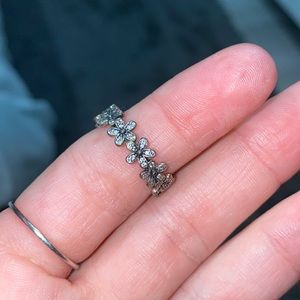 pandora flower ring